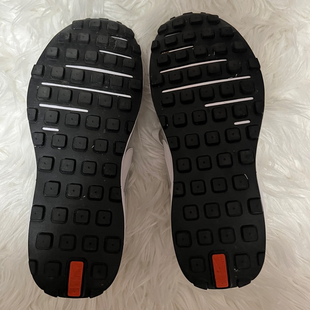 Nike Waffle One Sneaker - Women 6.5 - Picture 4 of 5